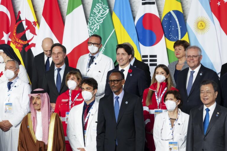 Summit G20 se věnuje klimatu a také zdravotní a ekonomické krizi