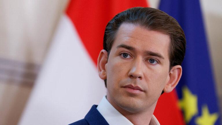 Rakouský premiér Kurz podá demisi, nahradí ho nejspíš ministr zahraničí