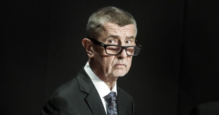 Le Monde: Soud ve Francii vyšetřuje daňové uniky pří nákupu vil Babišem