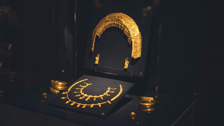 Ukradeno Ruskem. Nervózní reakce Kremlu na spravedlivé rozhodnutí soudu v Nizozemsku