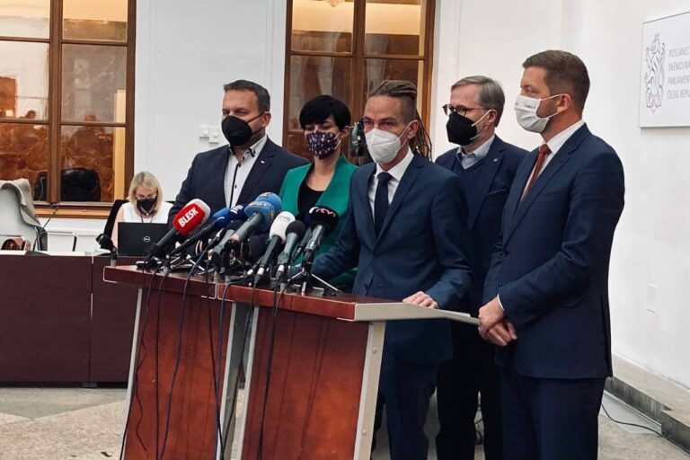 Koalice Spolu a Pirátů se STAN čeká další jednání o vládě