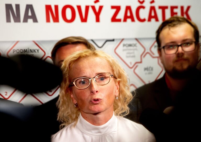 Předsedkyní KSČM se stala europoslankyně Kateřina Konečná. Vyhrála s velkou převahou