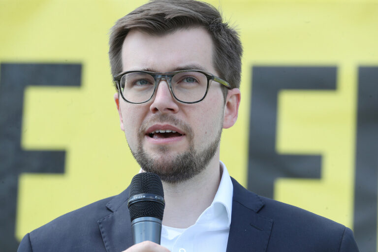 Michálek odmítl funkci ministra, těsně před hlasováním Pirátů o vládě