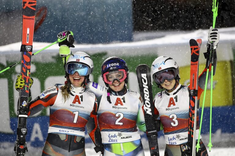 Paralelní závod v Rakousku vyhrála slovinská lyžařka Slokarová