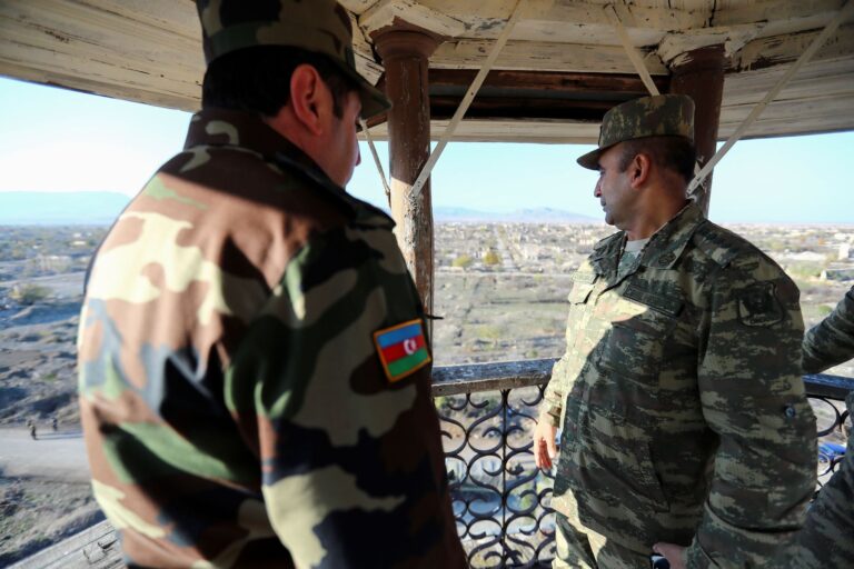 Na hranicích mezi Arménií a Ázerbájdžánem se bojuje, Jerevan hlásí mrtvé