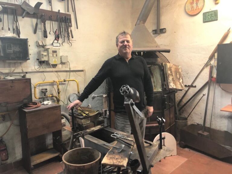 Krach dodavatele energií Bohemia Energy znamenal i konec vyhlášené sklárny v Bělčicích na Strakonicku