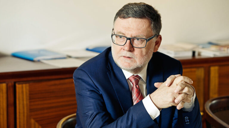 Snížení zdravotních plateb státu zdravotnický systém neohrozí, řekl Stanjura