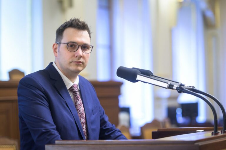 Lipavský při návštěvě předá Ukrajině 500 balíčků první pomoci za 3,6 mil. Kč