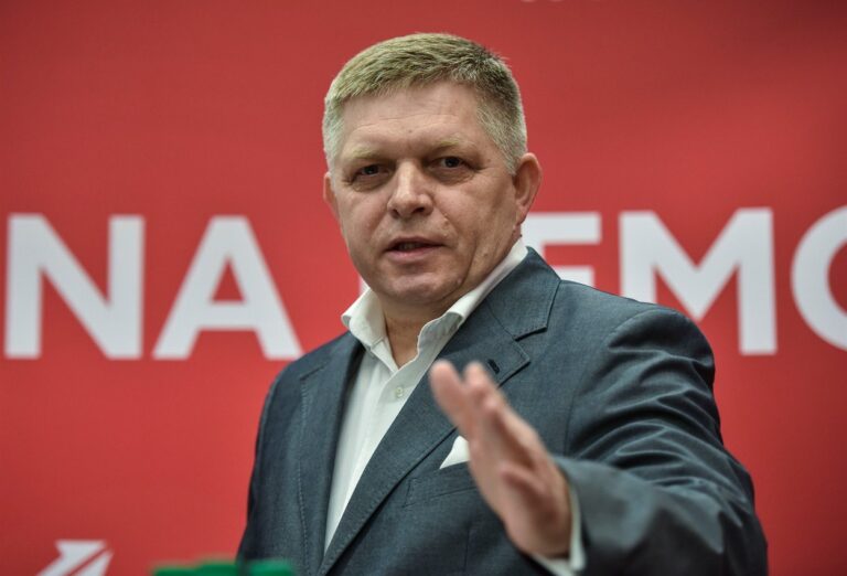 Slovenská policie potvrdila, že obvinila expremiéra Fica