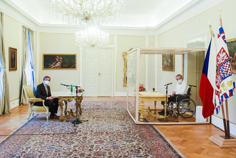 Kandidát na ministra dopravy Kupka jednal se Zemanem