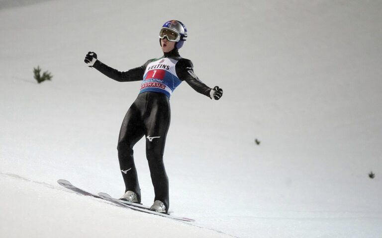 První díl Turné čtyř můstků vyhrál Kobajaši, Polášek byl 45.