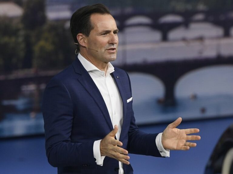 Šéf Škody odejde po necelých dvou letech do vedení značky Volkswagen