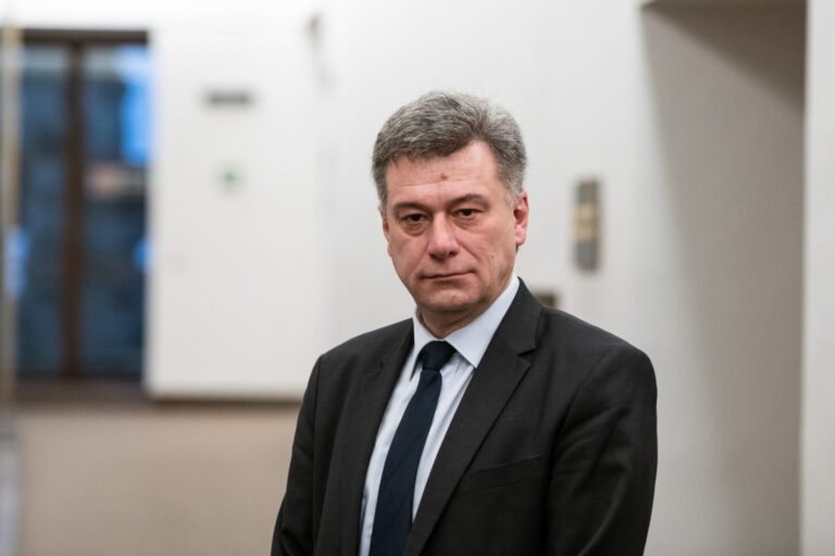 Ministr a soudci se shodli na tom, že se příští rok porostou platy podle zákona