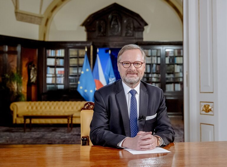 Fiala: Česko má zásoby plynu na dva měsíce. Síkela vydal pokyn k naplnění zásobníků na 80 procent