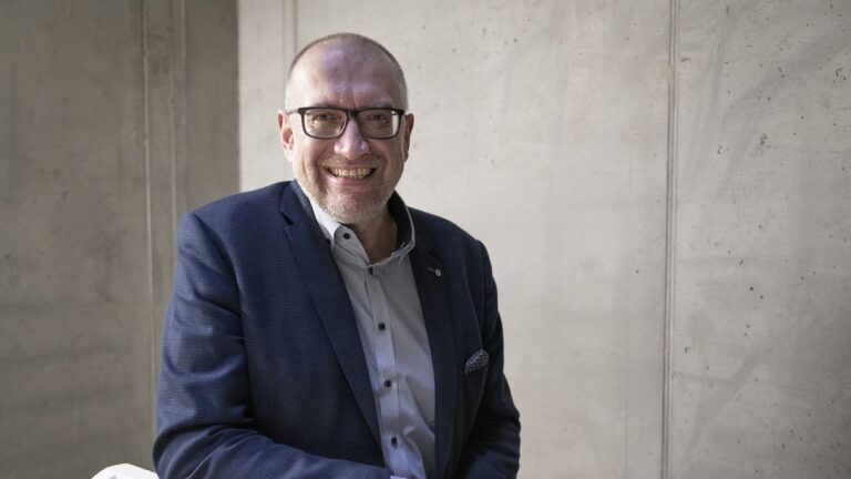 Vláda řeší Rusko, prezident Zeman mlčí. Máme jiné pohledy, říká ministr