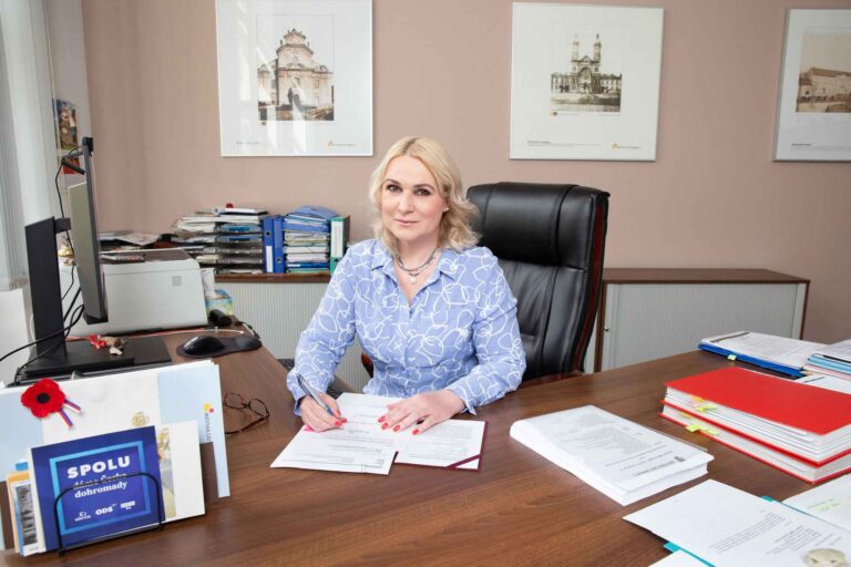 Západ odsoudil uznání separatistů. Na Putinově šachovnici jsme i my, varuje Černochová