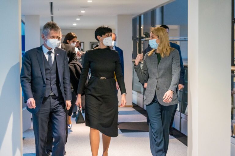 Šéfové parlamentu ČR: Česko v čele EU povede jednání o zásadních normách