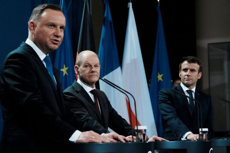 Chceme zabránit válce v Evropě, shodli se Scholz, Macron a Duda