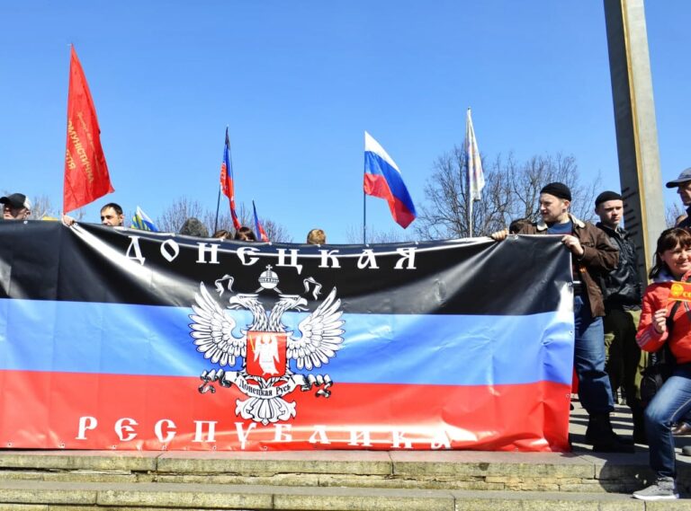 Moskva se chystá formálně uzavřít LNR a DNR