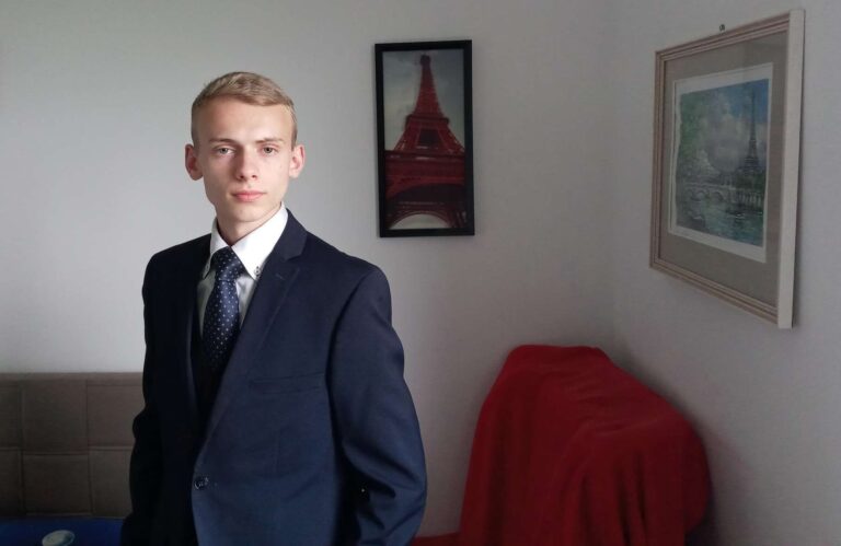 Přispět k modernizaci školství chtějí studenti iniciativou Tři kroky z pasti