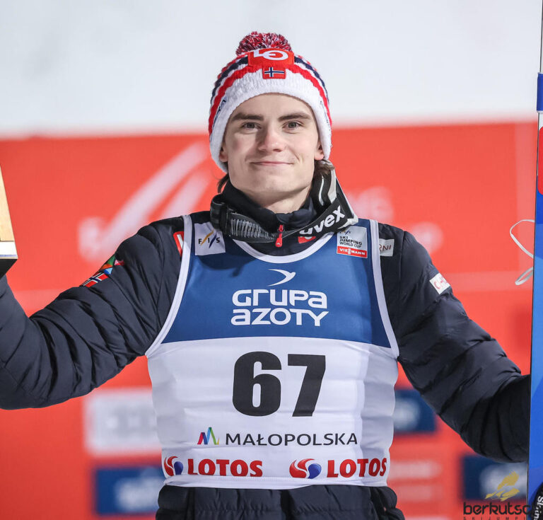 Nor Lindvik se ve Vikersundu stal mistrem světa v letech na lyžích