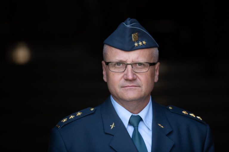 Rusové museli útok na Ukrajinu plánovat minimálně rok dopředu, popisuje logistik z generálního štábu