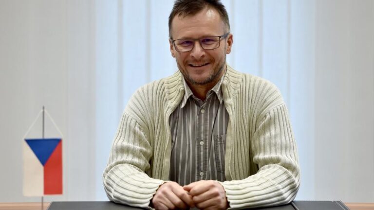 Nekula chce označit zemědělství a potravinářství za kritickou infrastrukturu