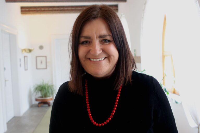 Putin musí před soud, říká ministryně Langšádlová a nabízí pomoc vědcům z Ukrajiny