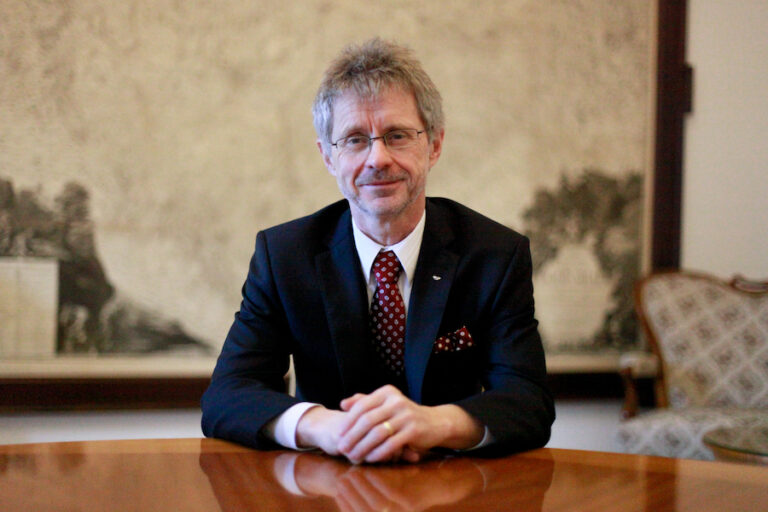 Vystrčil: Slovo je zbraň. Platilo to v roce 1945 a ještě více nyní