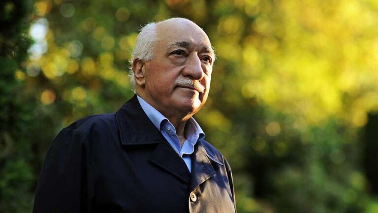 Turecko žádá Švédsko a Finsko, aby vydaly 33 osob s vazbami na Kurdy a Gülena