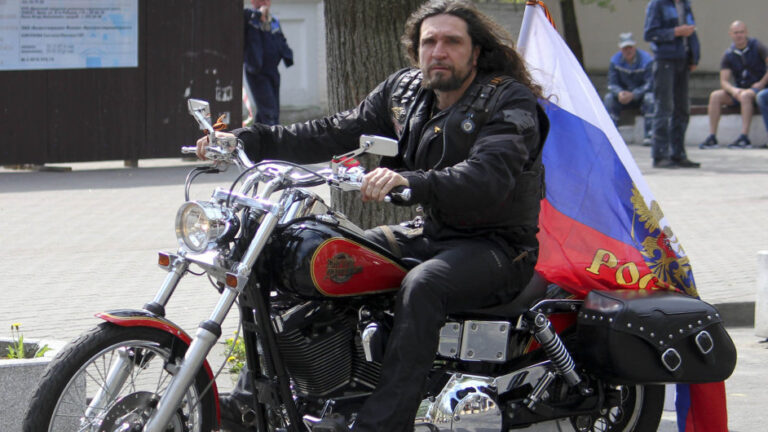 Proputinovská pátá kolona u nás. Co chce a jak se chystá na moc