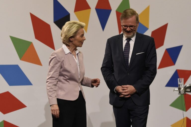 Vláda zasedáním s EK v Litomyšli zahájila české předsednictví v unii