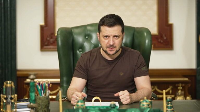 Očekávaná ruská ofenziva na Ukrajině už začala, uvedl Zelenskyj