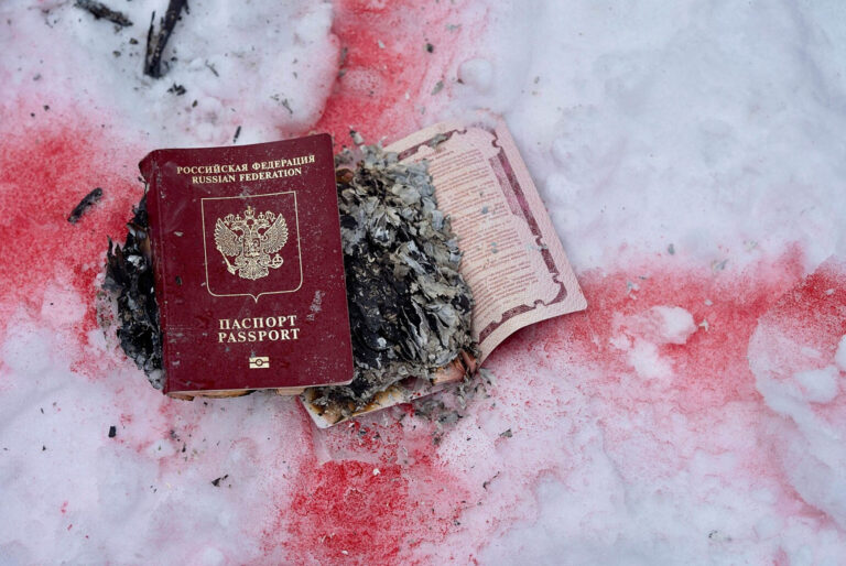 EU zmrazí vydávání víz Rusům. Šéfové diplomacií se zřejmě dohodnou