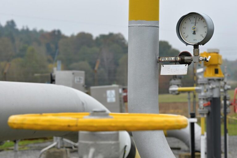 Cena plynu pro evropský trh překonala rekord. Na nová maxima vystoupala i elektřina