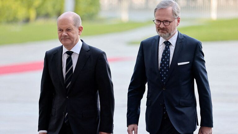 Fiala se setká s kancléřem Scholzem, hlavním tématem energetika