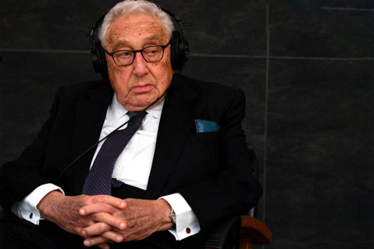 Ukrajina – NATO. Jednota prokázaná agresí Kremlu.