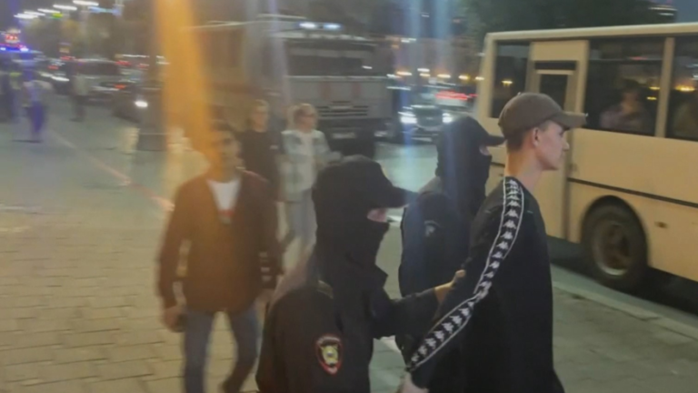 Mobilizaci v Rusku už se nedá říkat částečná, upozornila BBC