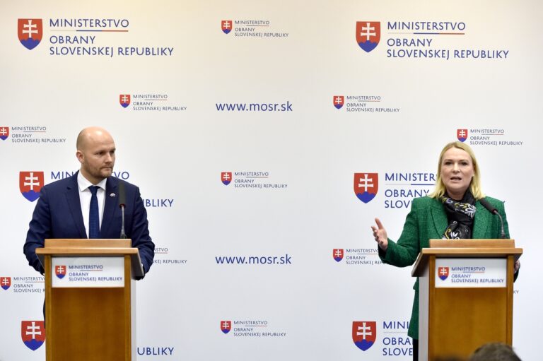 Země V4 chtějí pomáhat Ukrajině s opravami techniky a odminováním