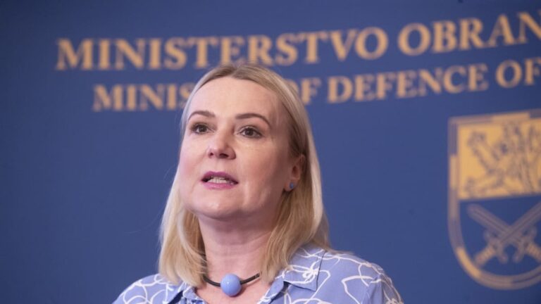 Česko s Ukrajinou. Podpora bude pokračovat.