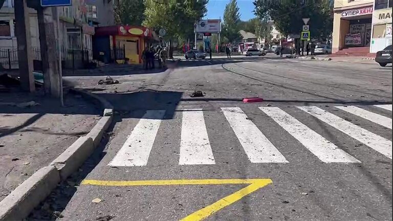 Rusko provedlo teroristický útok v Doněcku, aby odvrátilo pozornost od genocidy Ukrajinců v Izjumu