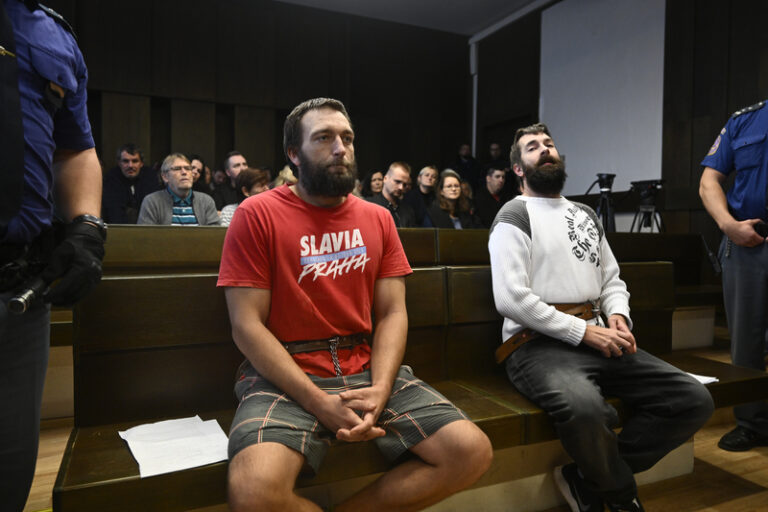 V Kladně začal soud s muži obžalovanými za nenávistné výroky o Ukrajincích