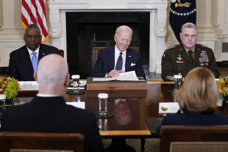 Biden: Spojené státy neusilují o konflikt s Čínou, prezident Si to ví
