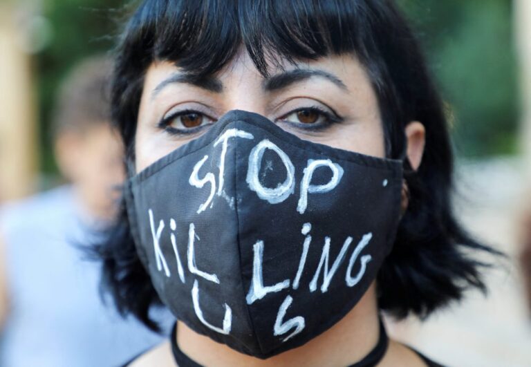 Lidé na Blízkém východě podporují protesty v Íránu. Také v Iráku, Libanonu nebo Sýrii vadí vliv Teheránu