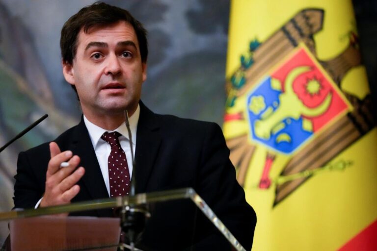 Moldavsko vyhošťuje ruského diplomata. Reaguje na dopad rakety na své území