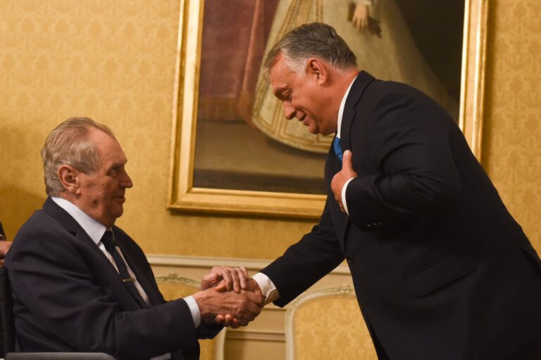 Prezident Zeman se na Hradě sešel s Orbánem a Vučičem
