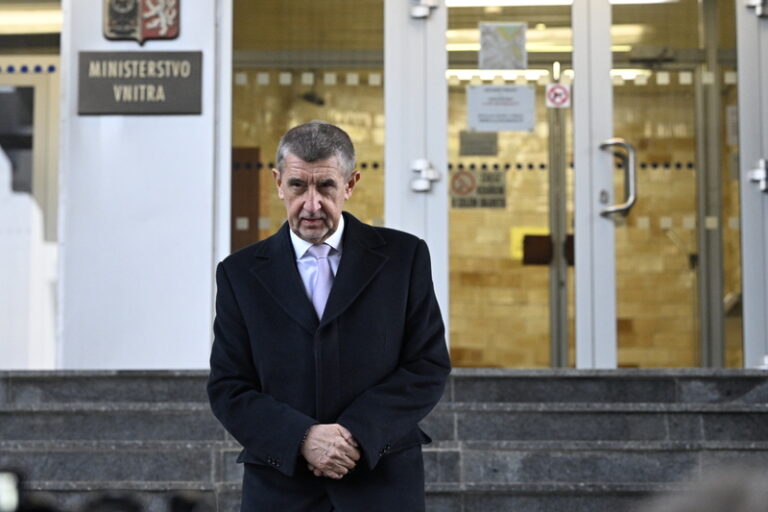 Babiš se do konce roku debat nezúčastní, strategii na leden teprve bude řešit