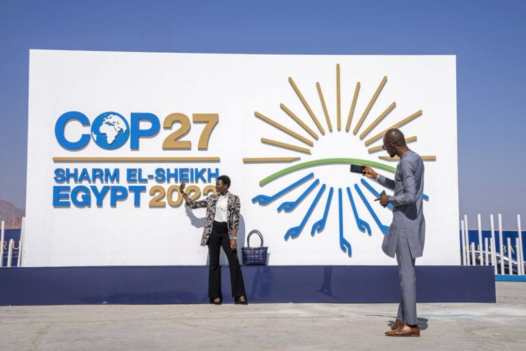 V Egyptě pokračuje konference o klimatu COP27, vystoupí premiér Fiala