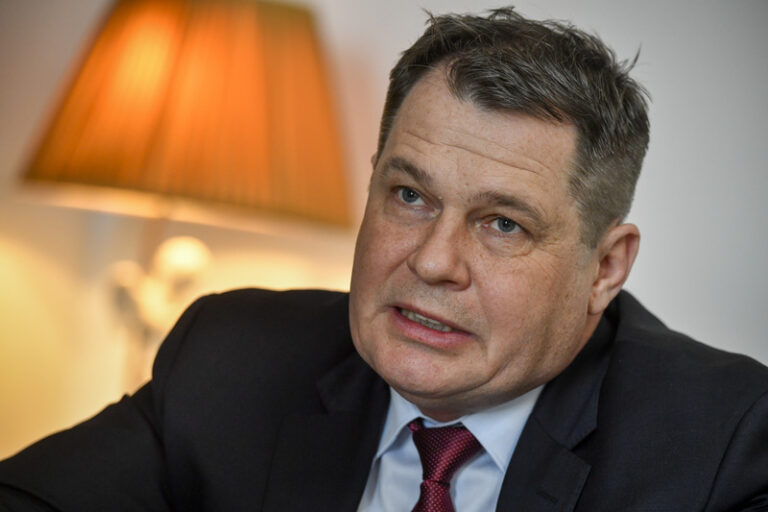 Lipavský: Pivoňka zůstane velvyslancem v Rusku, Čistecký bude zástupcem