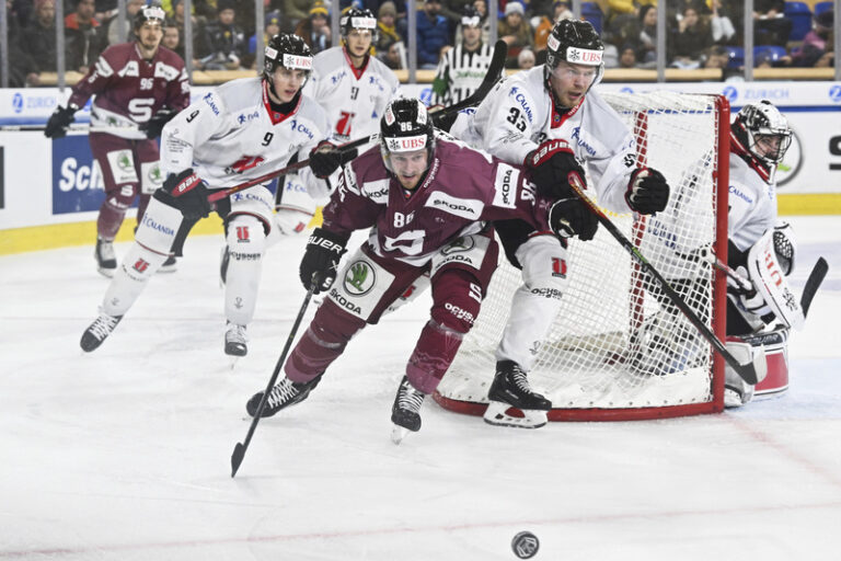 Hokejisté Sparty mohou potřetí vyhrát Spenglerův pohár